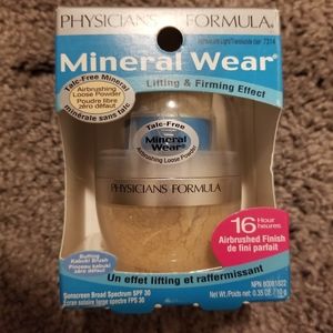 Physician's Formula Powder NWT (Light Translucent)